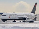 Air Canada beats expectations as it swings from loss to profit