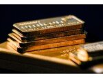 Gold Rises as Buying Interest Counters Concern Over Hormuz Clash