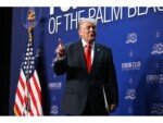 Iran Juggles Oil Cuts and Storage Strain to Resist US Blockade