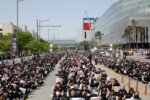 Samsung union, management narrow some differences in talks to avert strike, media say
