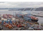 US Trade Gap Narrows as Oil Exports Offset AI-Driven Imports